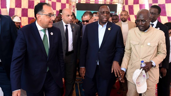 الدكتور مصطفي مدبولي رئيس الوزراء الدكتور مصطفي مدبولي رئيس الوزراء
