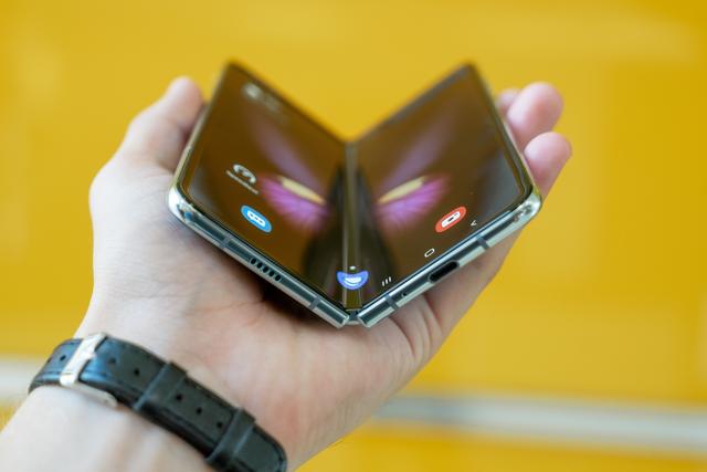 سامسونج تبيع مليون نسخة من Samsung Galaxy Fold