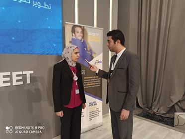 إحدى المشاركات بمنتدى شباب العالم مع محرر صدى البلد