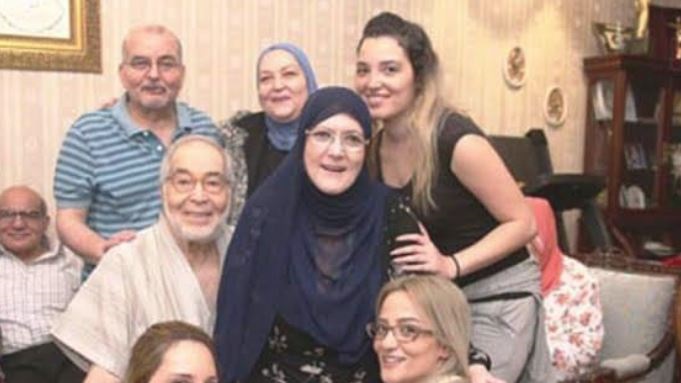 شمس البارودي وعائلتها