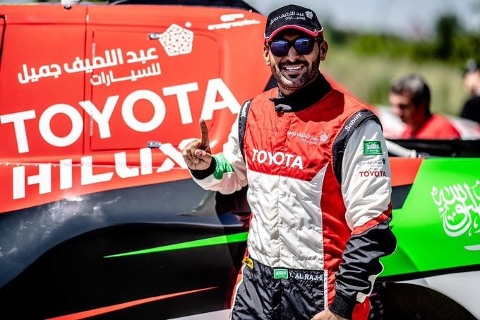 الراجحي يفوز ببطولة الراليات الصحراوية الأولى بـ السعودية