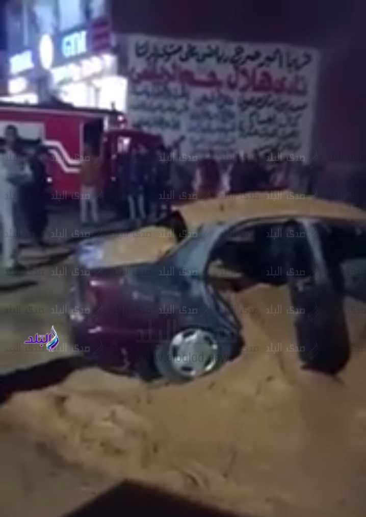 اشتعال حريق سياره ملاكي اشتعال حريق سياره ملاكي