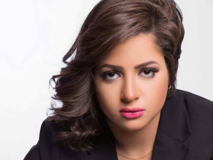 منى فاروق منى فاروق