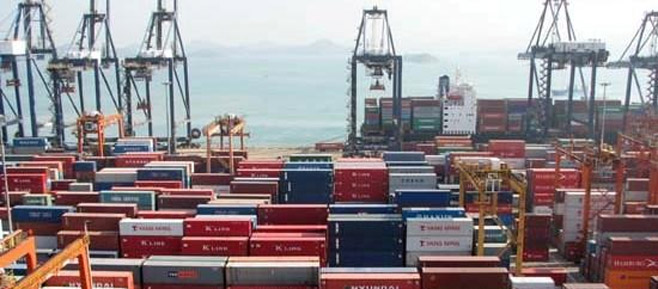 انخفاض عجز الميزان التجارى انخفاض عجز الميزان التجارى