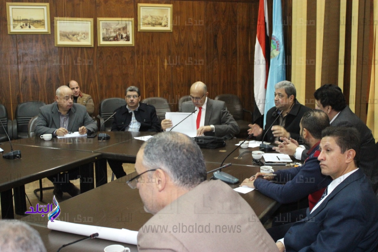 نائب رئيس جامعة طنطا يجتمع باللجان المنظمة للمنتدى الدولي
