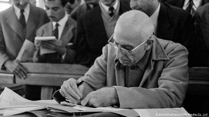 محمد مصدق رئيس وزراء إيران الأسبق