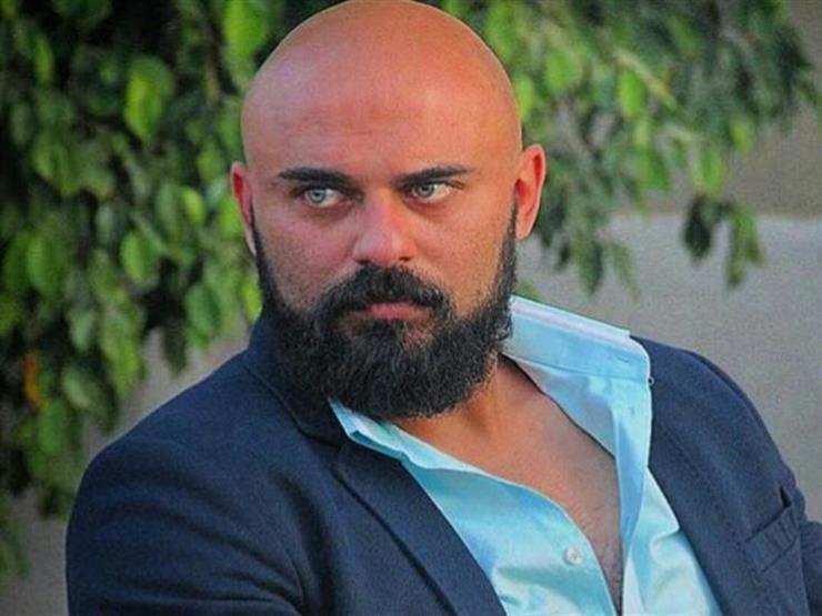 احمد صلاح حسنى 