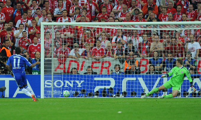 مانويل نوير ودروجبا 