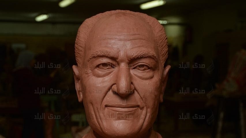 تمثال الدكتور فاروق الباز 