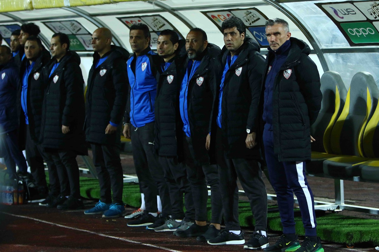  الجهاز الفني للفريق الأول لكرة القدم بالنادي