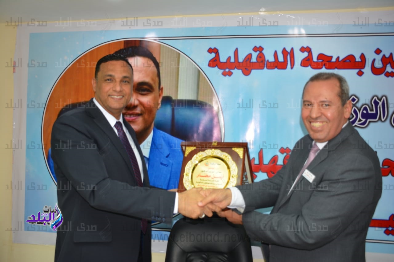  الدكتور أيمن مختار محافظ الدقهلية