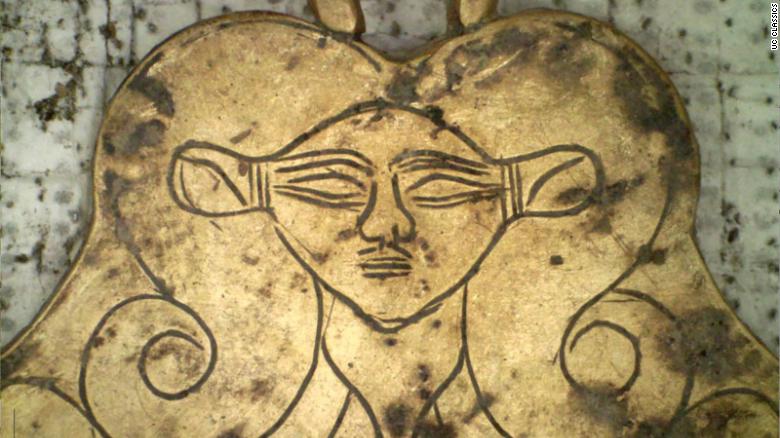 القلادة المصرية