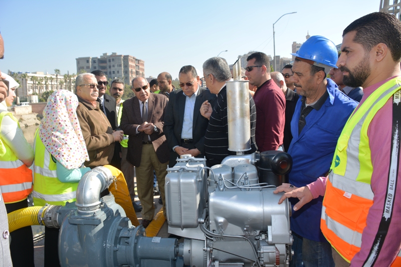 توزيع 32 بدال جديد ..مياة بالشرقية تستعد لشفط مياه الأمطار