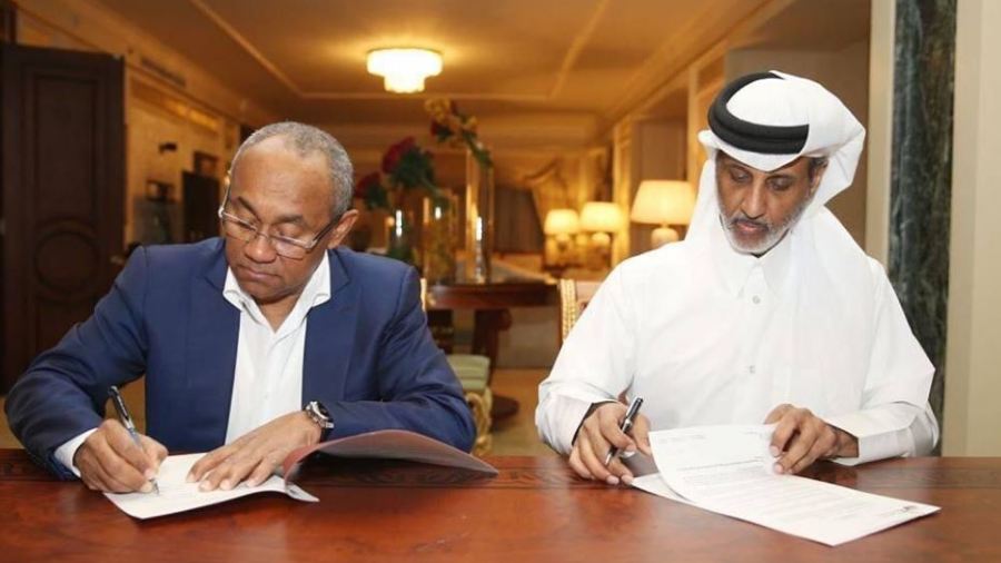 رئيس الكاف ومرتضى منصور