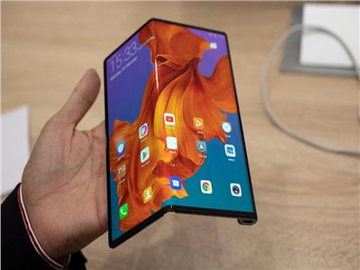 هاتف Huawei Mate X أسرع هاتف 5G قابل للطي