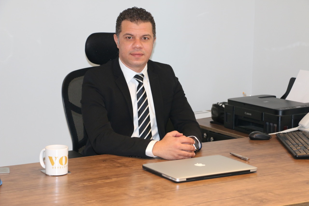 عمرو عاشور