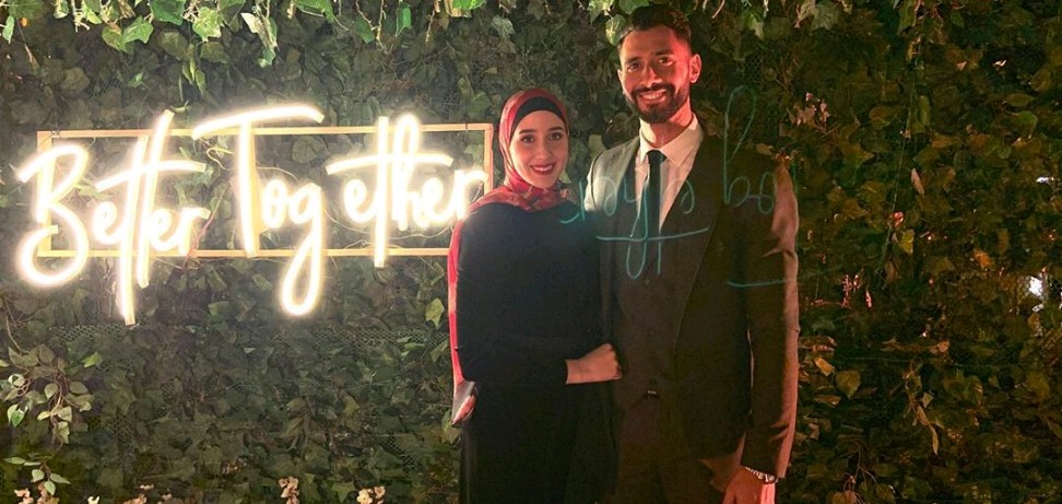 احمد عادل عبد المنعم وزوجته احمد عادل عبد المنعم وزوجته