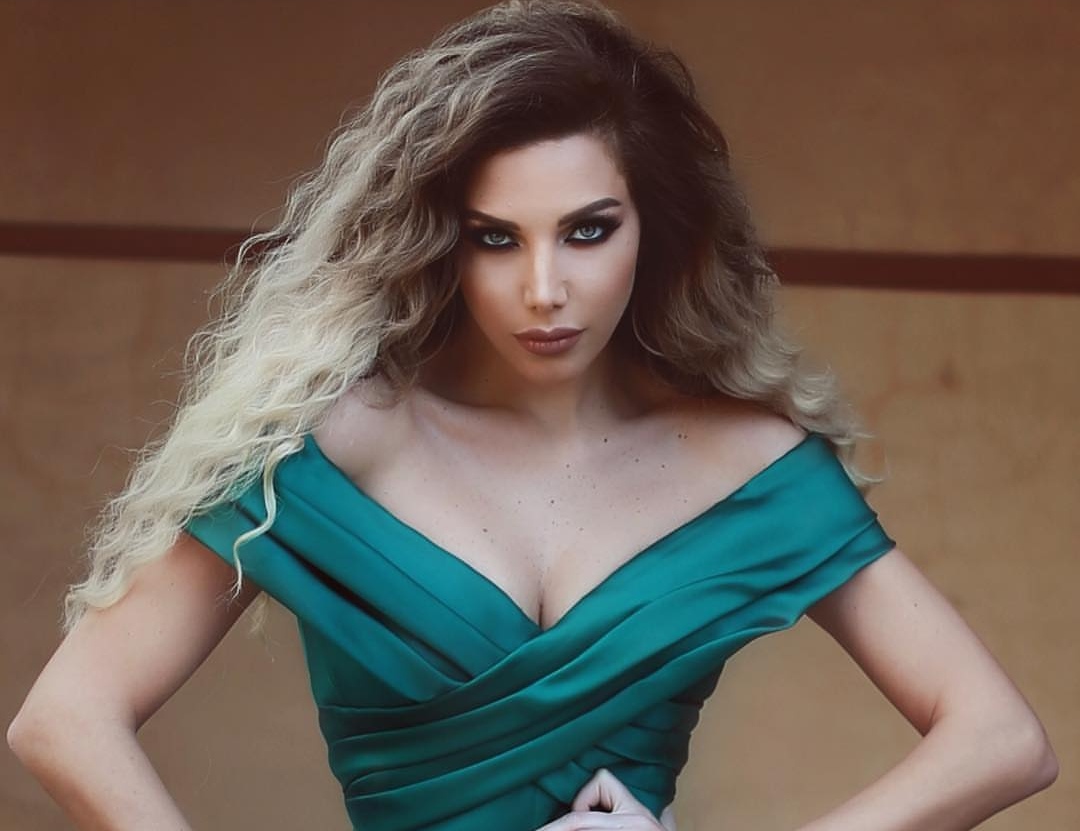 دانا الحلبي دانا الحلبي