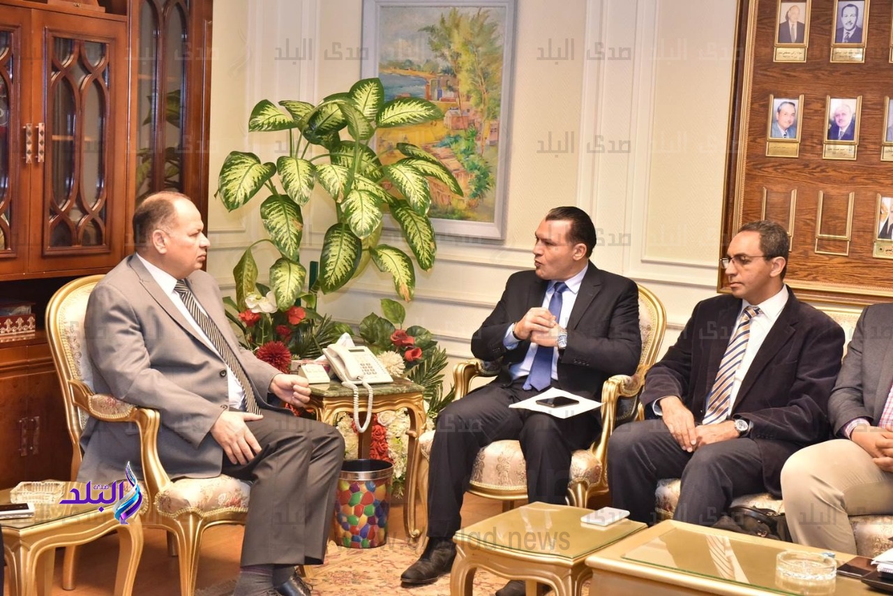اللواء عصام سعد محافظ أسيوط