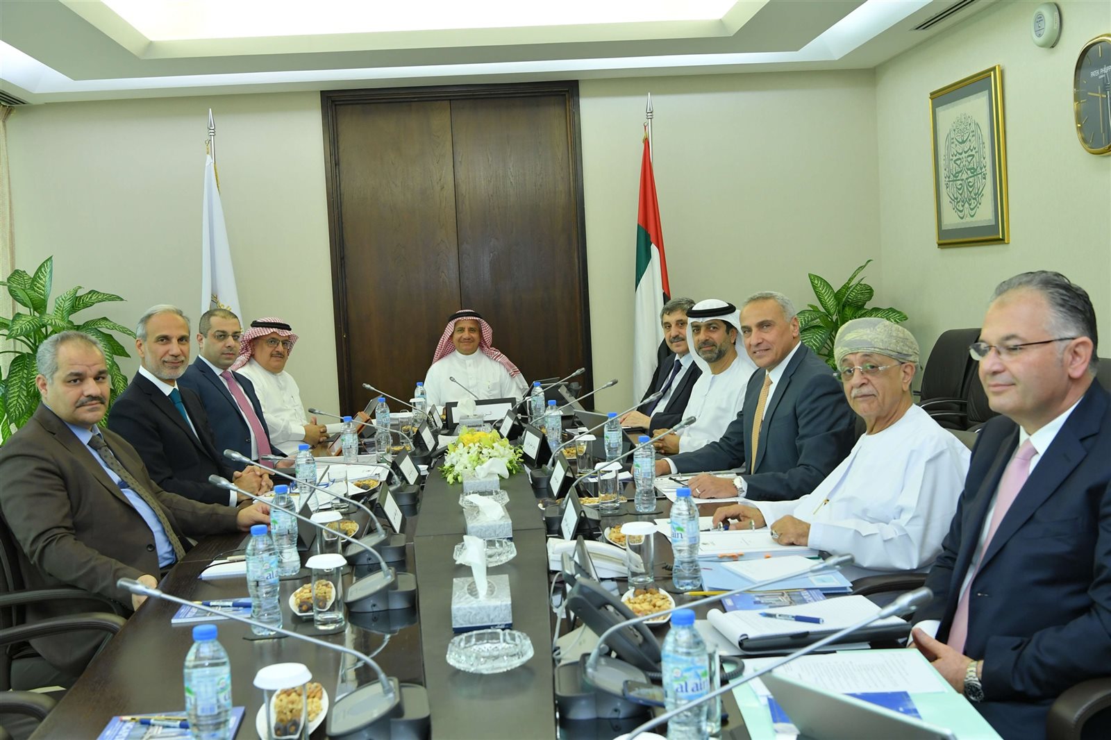 خلال الإجتماع خلال الإجتماع
