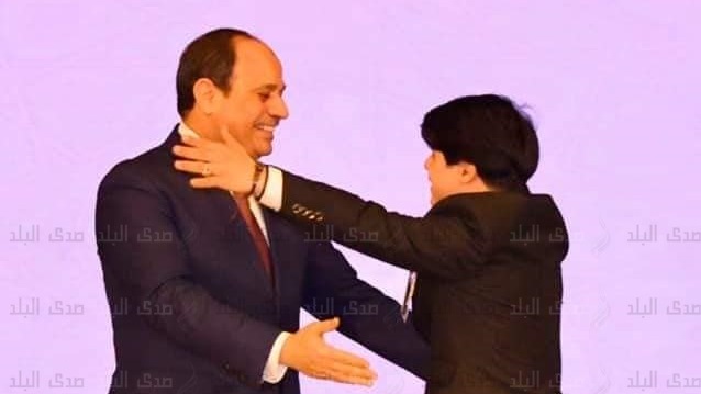 مصطفي نوفل مع الرئيس السيسي