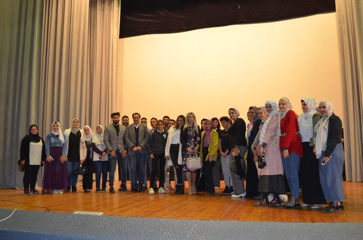 جانب من اللقاء 