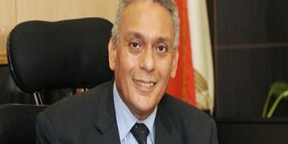 الدكتور حسن عماد مكاوى الدكتور حسن عماد مكاوى