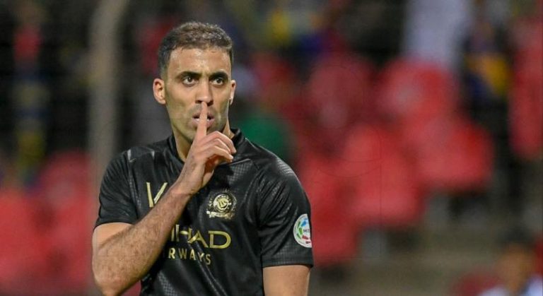 عبدالرزاق حمدالله مهاجم نادي النصر السعودي عبدالرزاق حمدالله مهاجم نادي النصر السعودي