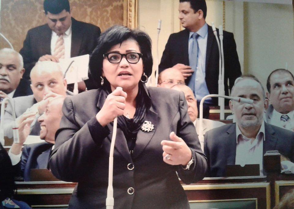 منال ماهر