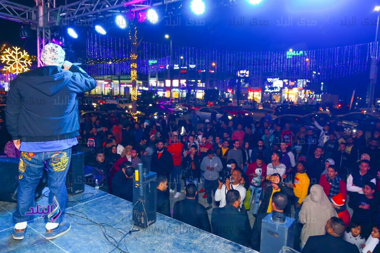 "ناصر أبو لافي" و"سبايسي ميكس" يشعلون راس السنة