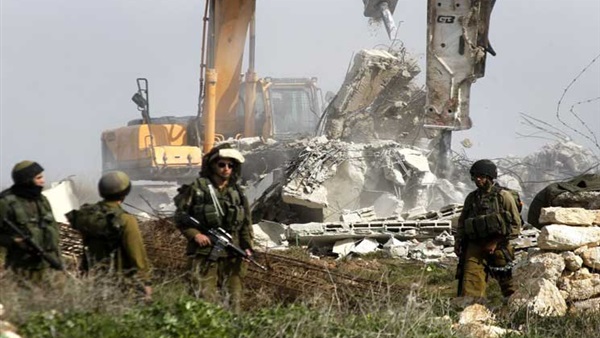 الاحتلال الإسرائيلي يهدم منزلا 