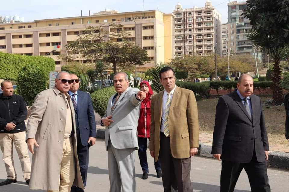 رئيس جامعة الأزهر يطمئن على قرب بدء العمل فى كوبرى ثالث خدمة رئيس جامعة الأزهر يطمئن على قرب بدء العمل فى كوبرى ثالث خدمة