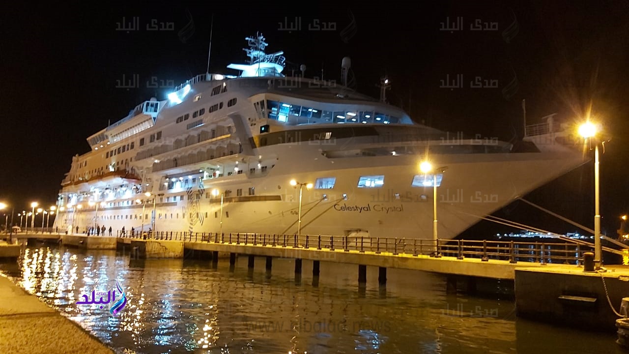 السفينة كريستال السماوية السياحية