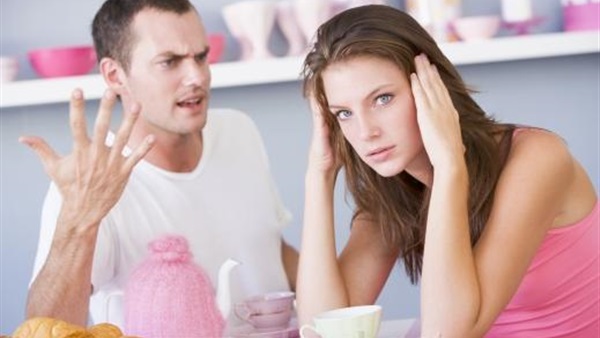 حكم الحلف بالطلاق على شيء معين حكم الحلف بالطلاق على شيء معين