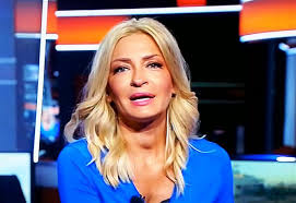 نجوى قاسم نجوى قاسم