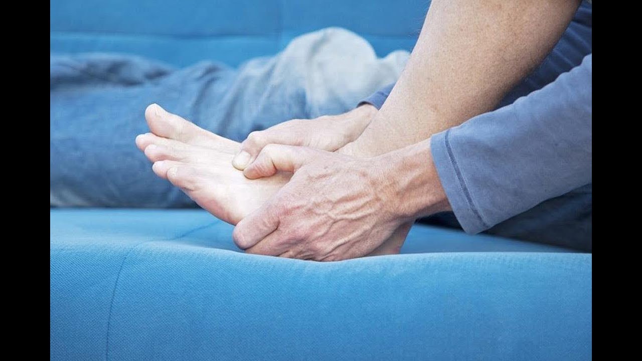 علاج مواطن من تاكل مفاصل