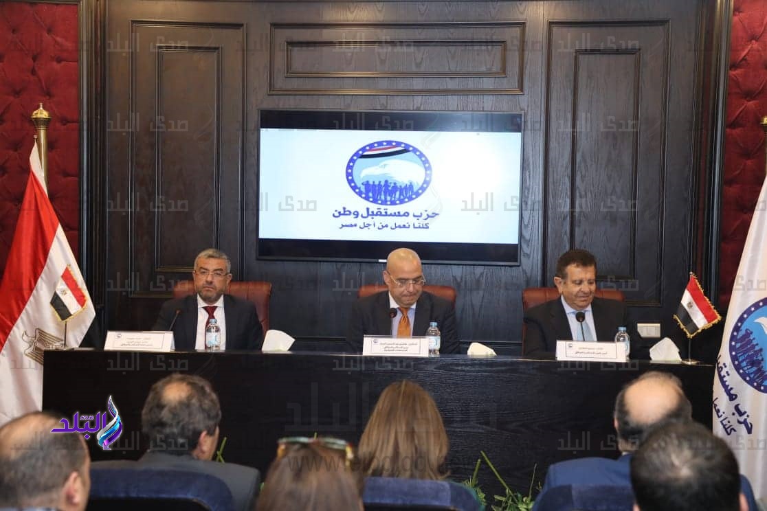 وزير الاسكان الدكتور عاصم الجزار