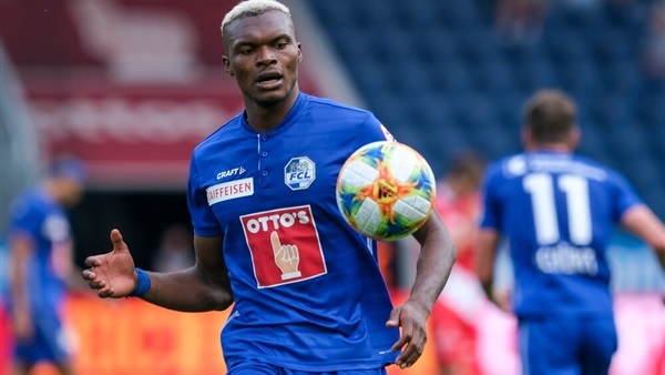 النيجيري بليسنج إليكي