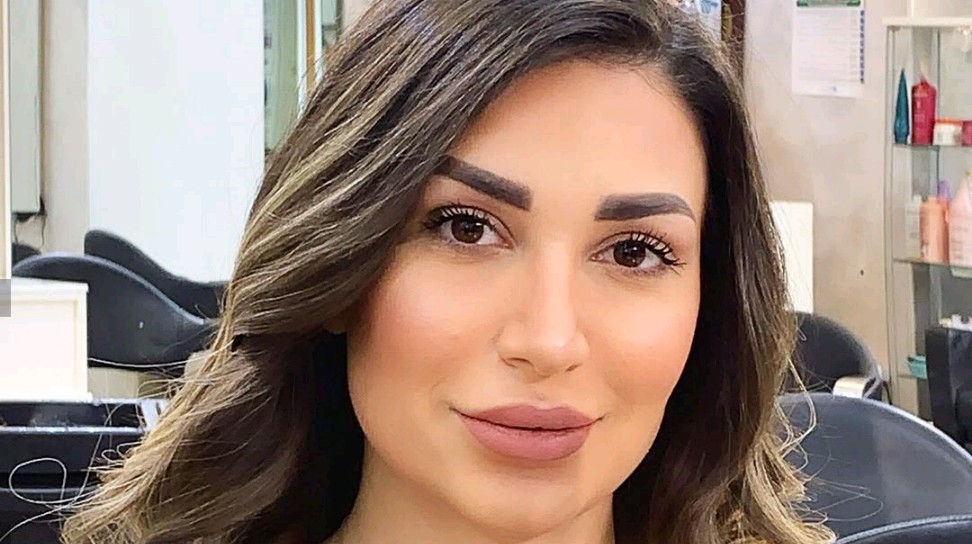 سارة نخلة سارة نخلة
