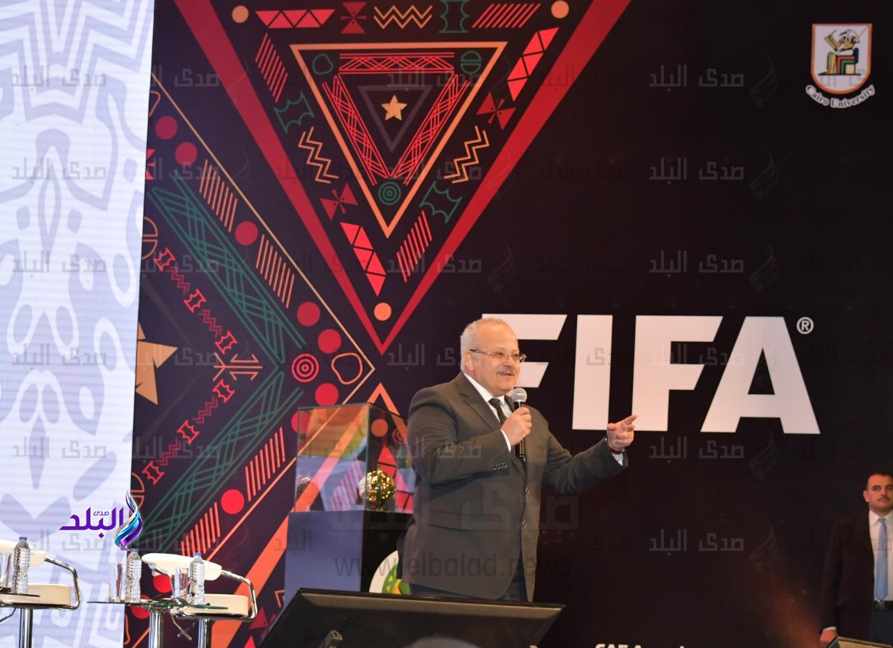 رئيس جامعة القاهرة