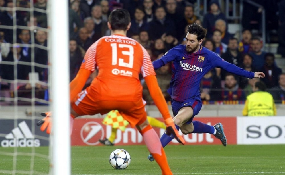 ميسي وكورتوا