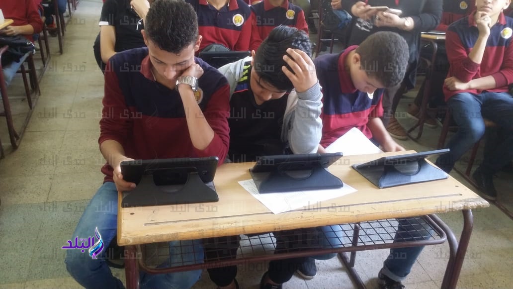 امتحانات 2 ثانوي الالكترونية