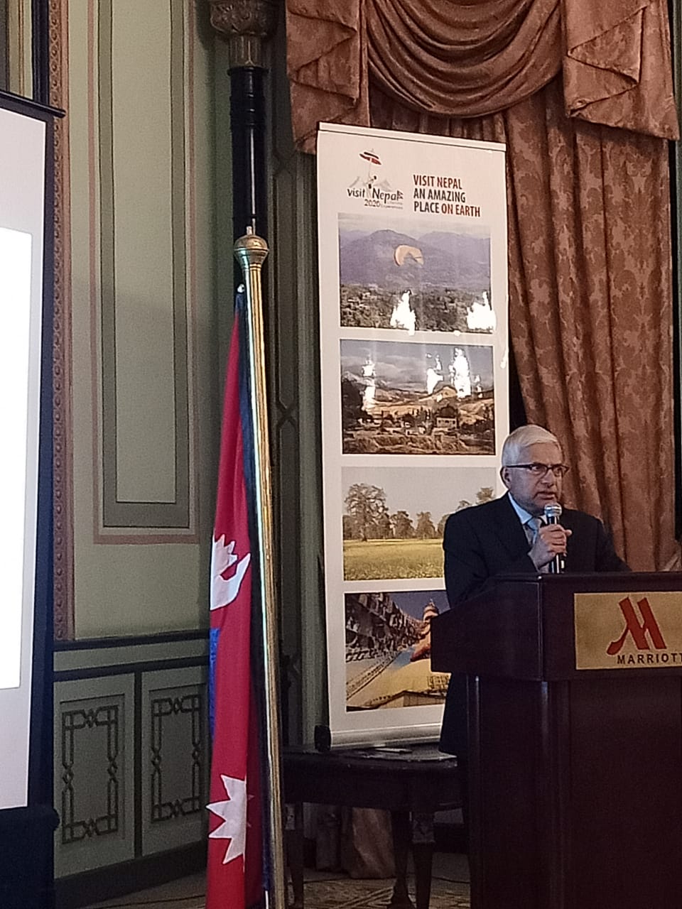 سفير نيبال بالقاهرة جهابندرا براصاد آريال