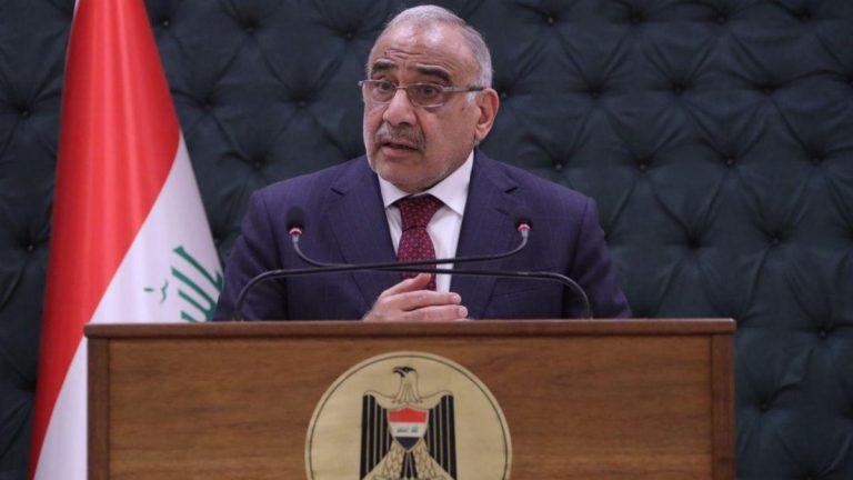 أول تعليق من الحكومة العراقية على قصف إيران لمواقع أمريكية أول تعليق من الحكومة العراقية على قصف إيران لمواقع أمريكية