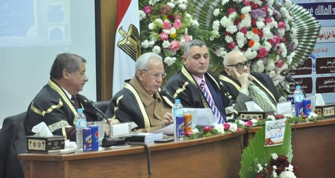 محافظ الفيوم الأسبق يناقش رسالة دكتوراه بجامعة كفر الشيخ.. ص