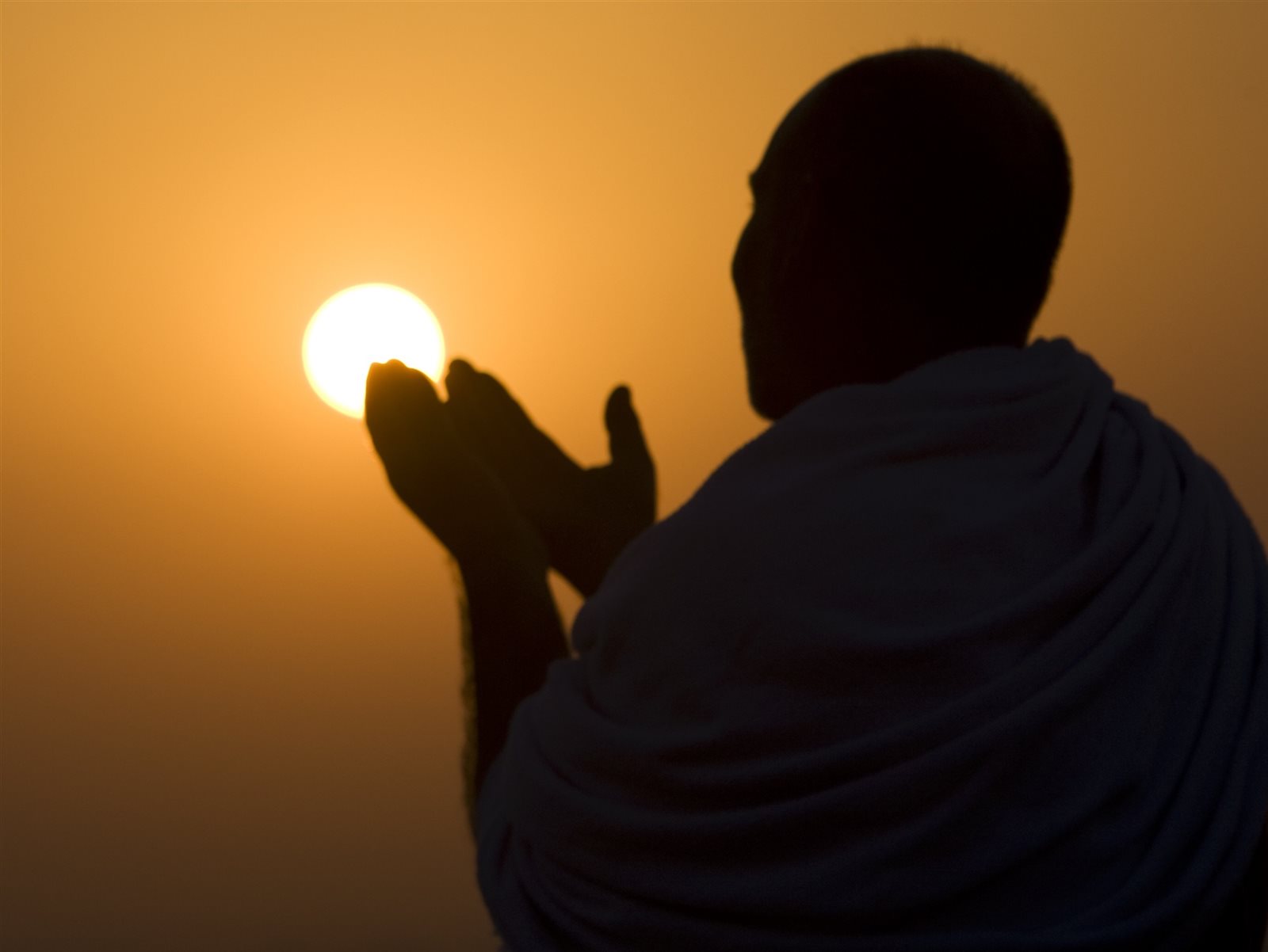 ماذا يقول المظلوم في دعائه