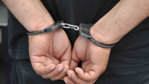 ضبط طبيب قدم أوراق مزورة لمحاولة السفر الي دولة عربية