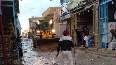 أمطار غزيرة بمطروح وجهود كبيرة لشفط المياه من الشوارع