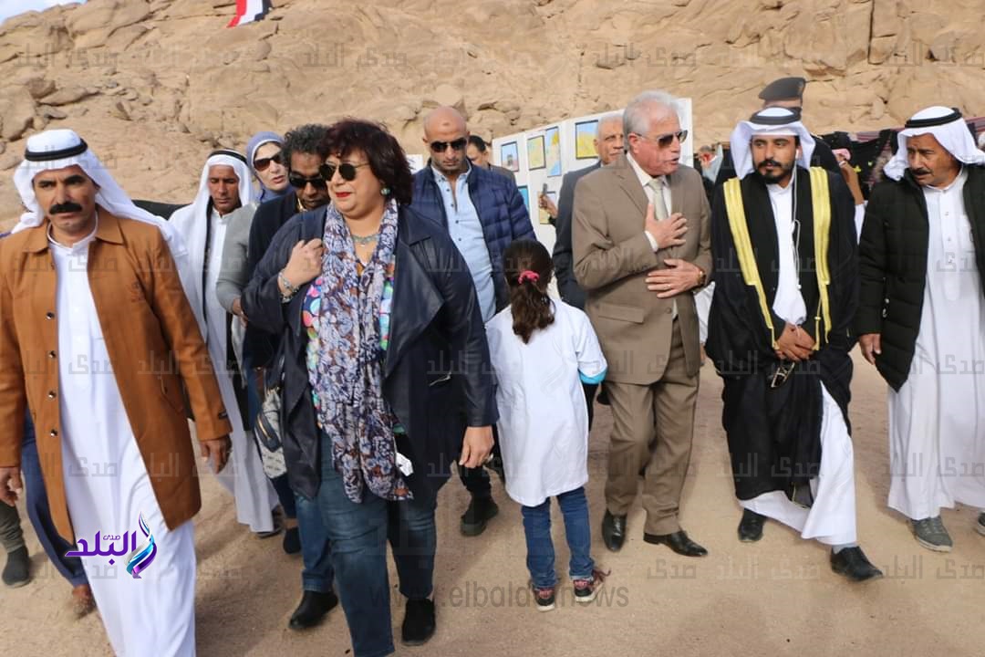 وزيرة الثقافة والمحافظ يشهدان ختام مشروع قوافل الوديان وزيرة الثقافة والمحافظ يشهدان ختام مشروع قوافل الوديان