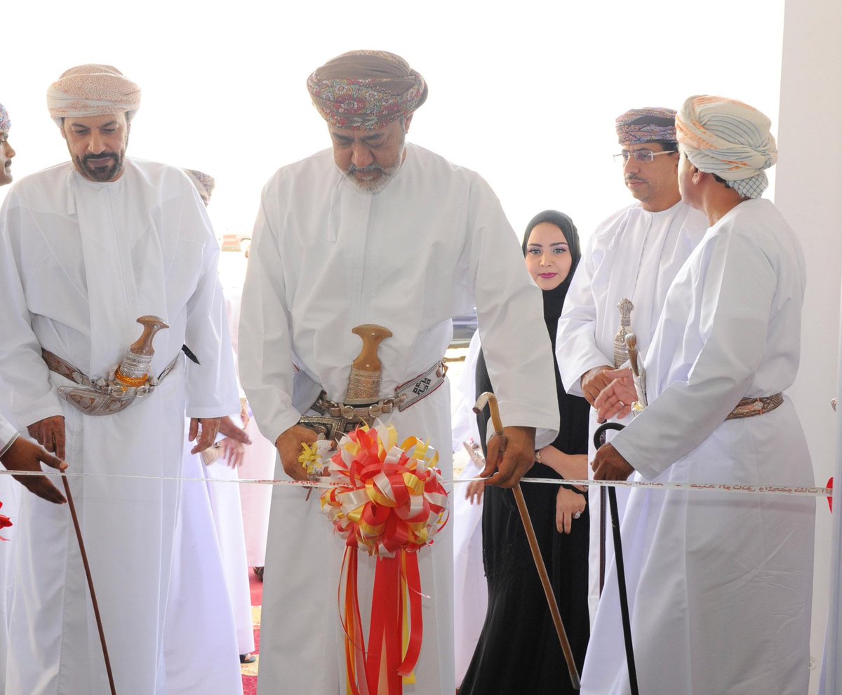 هكذا اختير هيثم بن طارق آل سعيد سلطانًا لـ عمان